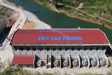 Nhà máy thủy điện Xekaman1nhìn từ phía Thượng lưu