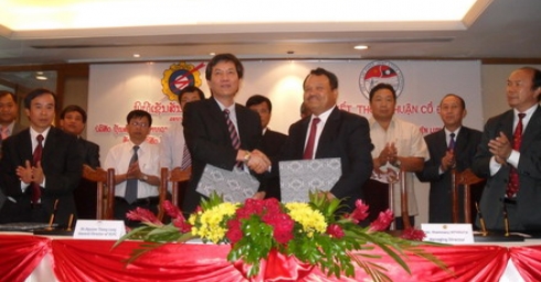 Ký kết Thỏa thuận cổ đông thành lập Công ty TNHH điện Xekaman 1