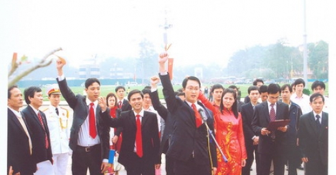 Achievement-reporting to President Ho Chi Minh and Party-admission Ceremony